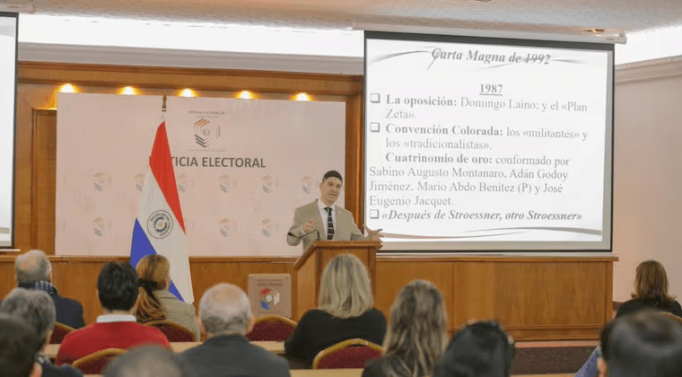 POR PRIMERA VEZ, PARAGUAY CONMEMORA COMO FERIADO LA JURA DE LA CONSTITUCIÓN DE 1992