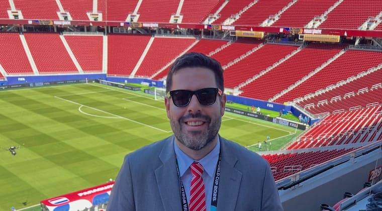 FIFA RETIRÓ LA ACREDITACIÓN A “CHIPI” VERA TRAS SUS DURAS CRÍTICAS