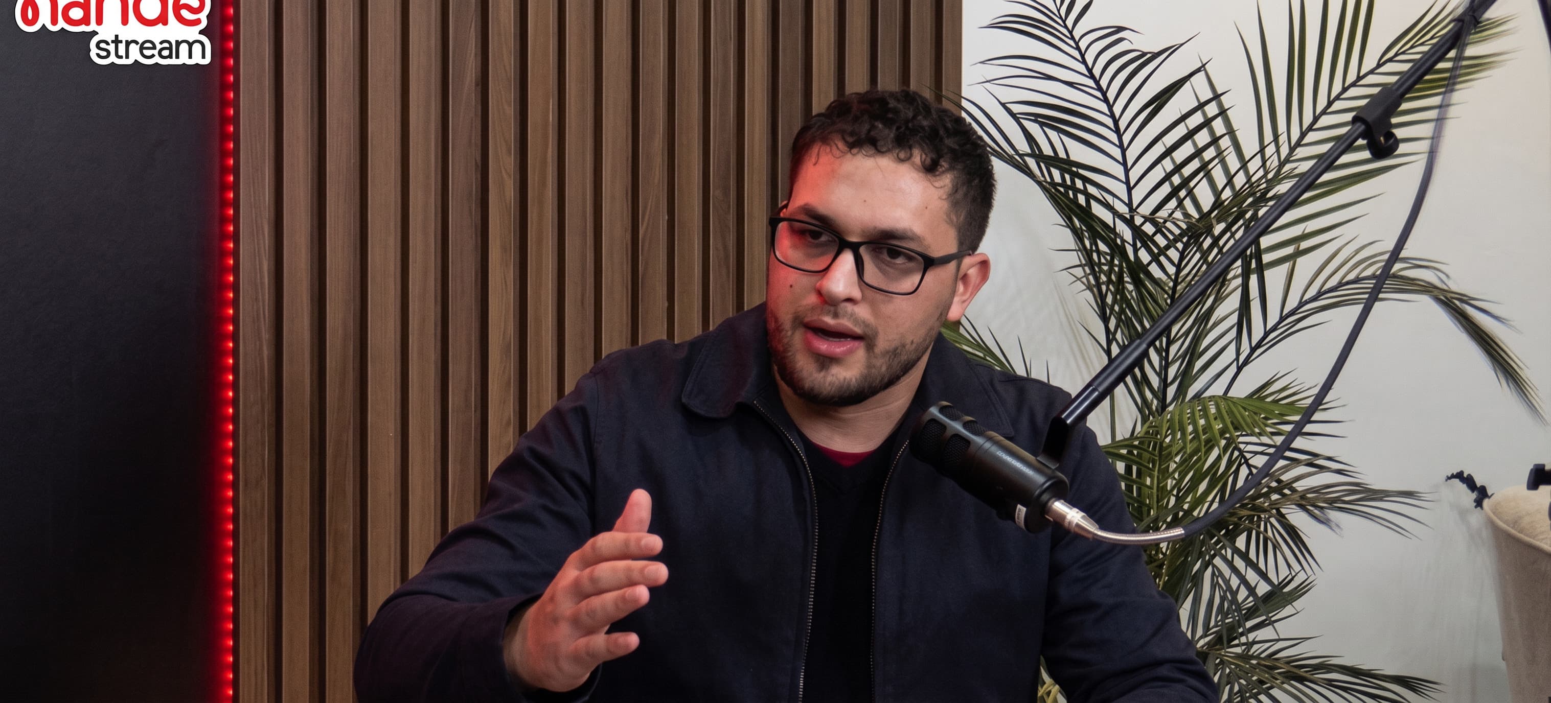 JOSÍAS ESCOBAR ANALIZÓ EL CAMBIO DEL PERIODISMO EN LA ERA DIGITAL