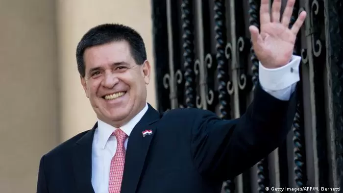 CARTES RECUPERA SU VISA PARA EE.UU. Y PREPARARÍA UN PRÓXIMO VIAJE