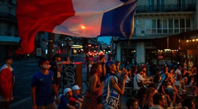 DISTURBIOS EN FRANCIA TRAS LA DERROTA DEJARON MÁS DE 160 DETENIDOS