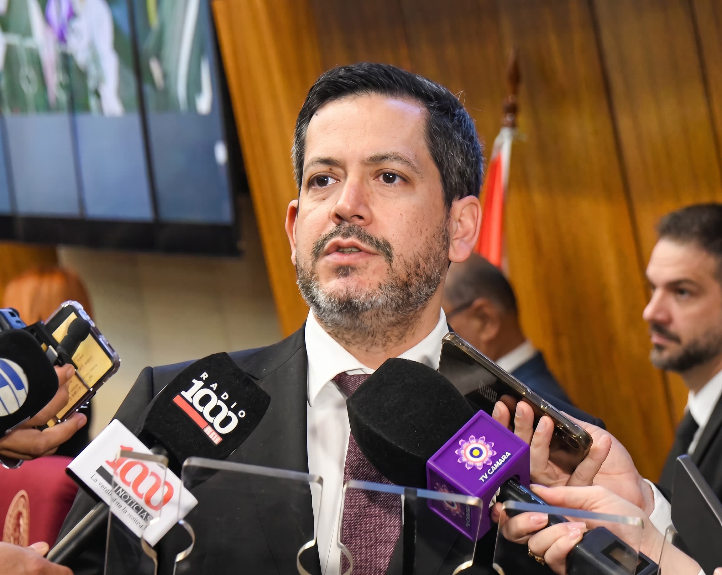 LATORRE CALIFICA COMO “ACTO DE JUSTICIA” EL LEVANTAMIENTO DE SANCIONES A CARTES