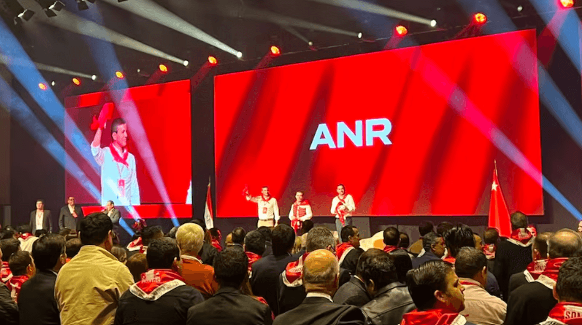 PEÑA DESTACA LA UNIDAD DEL PARTIDO COLORADO EN EL LANZAMIENTO DE CANDIDATURAS