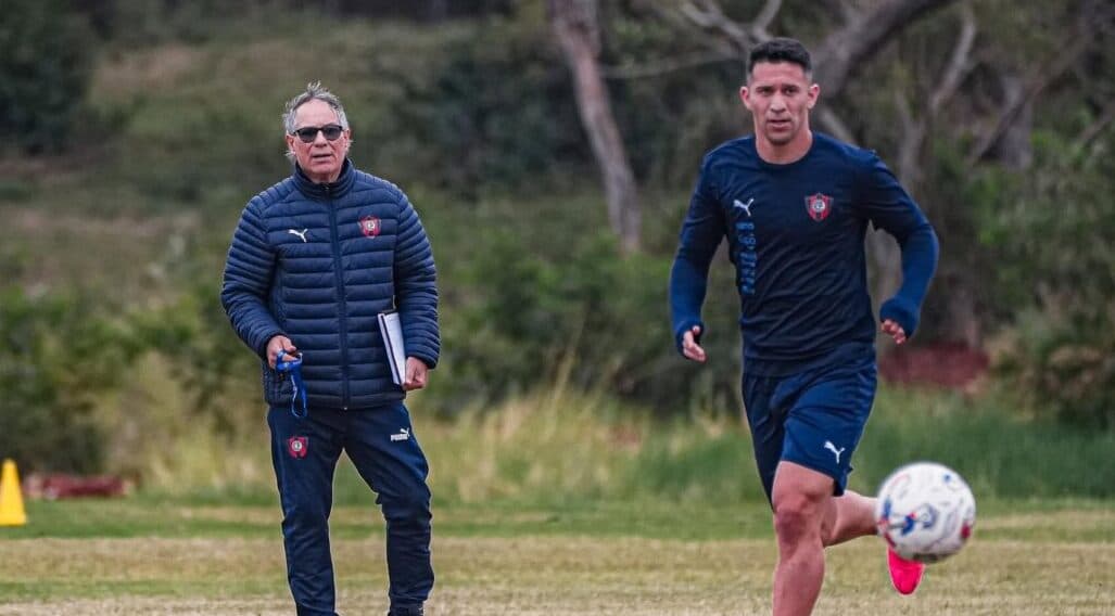 CERRO BUSCA LEVANTARSE ANTE 2 DE MAYO CON UNA SOLA DUDA EN EL ONCE