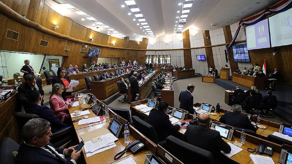 DIPUTADOS REPUDIAN A LULA Y EXIGEN LA REPATRIACIÓN DEL CAÑÓN CRISTIANO