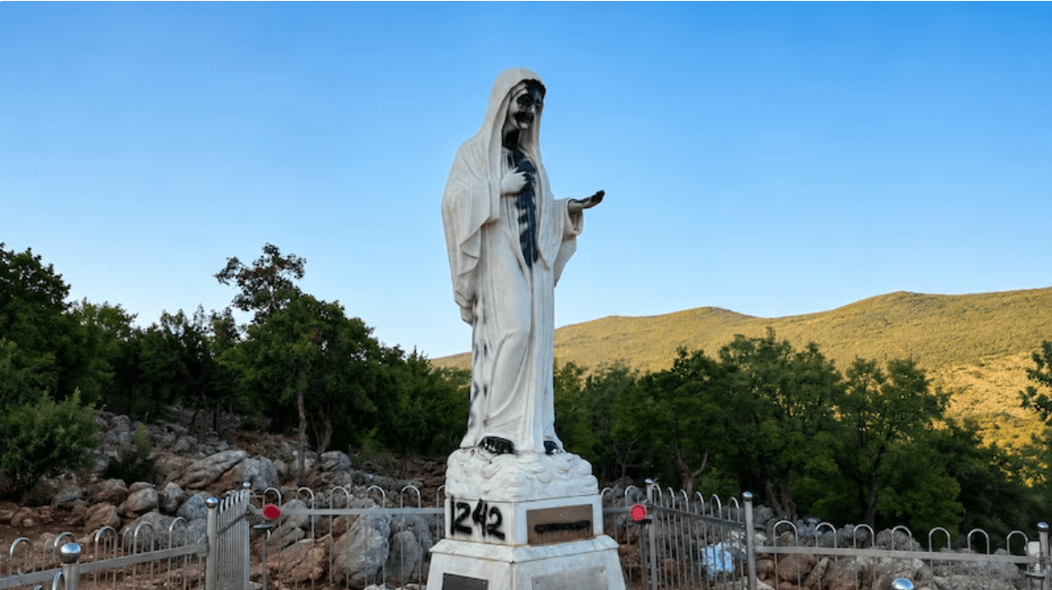 DETIENEN A UN HOMBRE POR PROFANAR EL SANTUARIO DE MEDJUGORJE