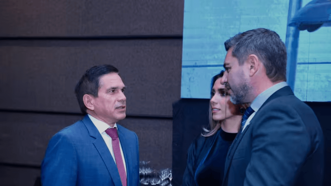 ALLIANA RATIFICA A BARUJA COMO SU FAVORITO, PERO MANTIENE EN SUSPENSO LA DUPLA PARA 2028
