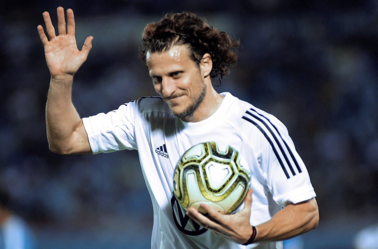 Diego Forlán será el nuevo entrenador de Uruguay tras el Mundial 2026