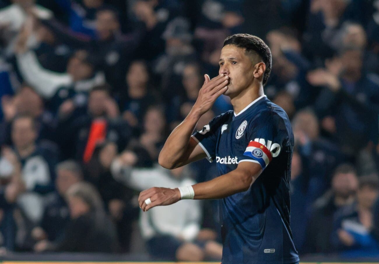 Alex Arce firma un doblete y le da el triunfo a Independiente Rivadavia