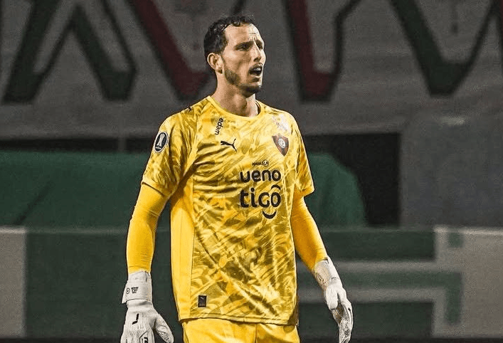Roffo respondió en São Paulo y fue clave para Cerro ante Palmeiras