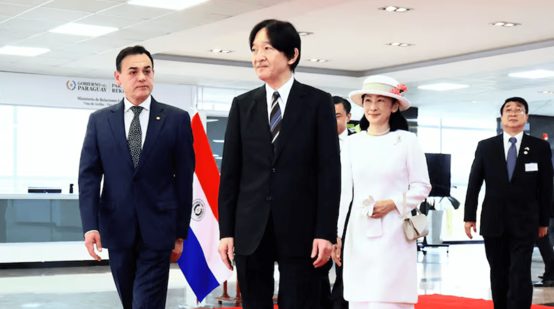 Príncipe Akishino llega a Paraguay tras 20 años y destaca el vínculo con el país