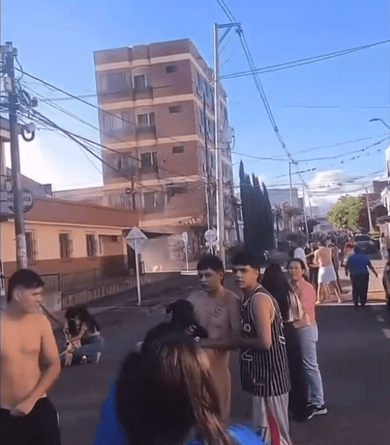 Fuerte sismo de 7,2 sacude el sur de Perú y se siente en varias regiones