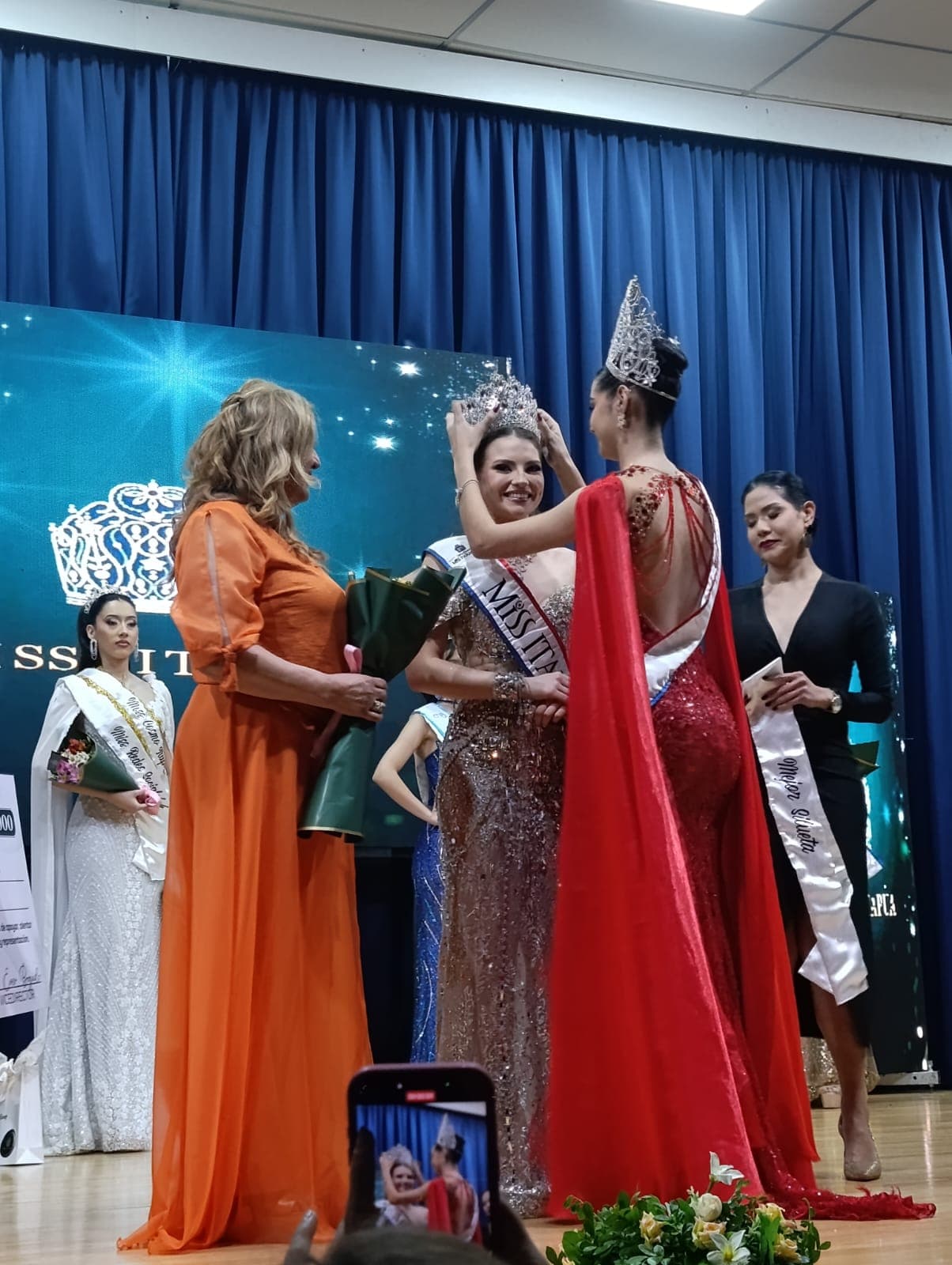 De Cambyretá para la corona: Kamila Adamy es la nueva Miss Itapúa