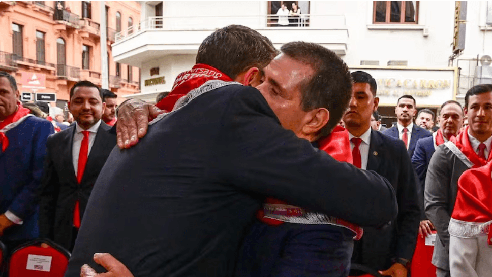 Antonio Barrios confirma reunión entre Cartes y Alliana y habla del escenario rumbo a 2028