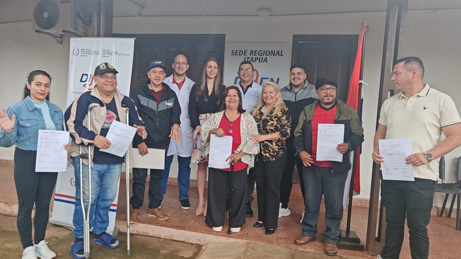 DIBEN entregó ayudas por G. 130 millones a pacientes de Itapúa
