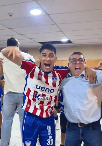 ¡Desahogo albirrojo! Encarnación FC festejó a lo grande su permanencia en Intermedia